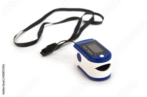 fingertip pulse oximeter