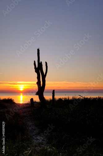 Lichtstimmung am Abend am Darßer Weststrand, Nationalpark Vorpommersche Boddenlandschaft, Mecklenburg Vorpommern, Deutschland photo