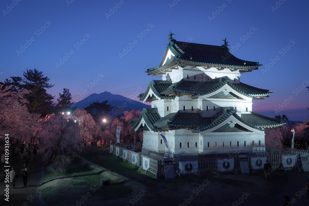 【青森】弘前城と岩木山と満開の桜