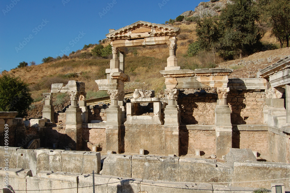 Fototapeta premium View of the main places and monuments of Turkey. Roman ruins of Ephesus. World Heritage Site
