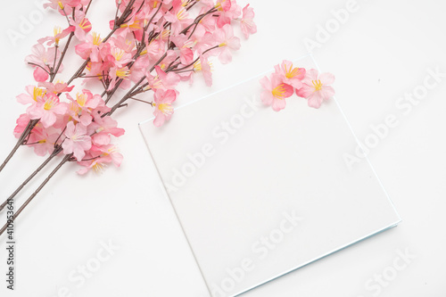 桜と色紙