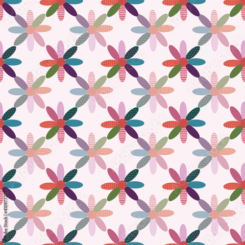 Rainbow Textured Overlapping Daisy Seamless