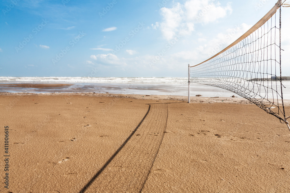 Cancha de boley playa en la orilla del mar. Cancha de boley playa en la orilla del mar.