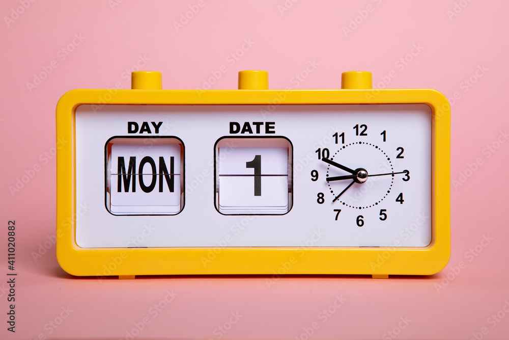Retro electronic alarm clock and analog flip calendar. Retro design