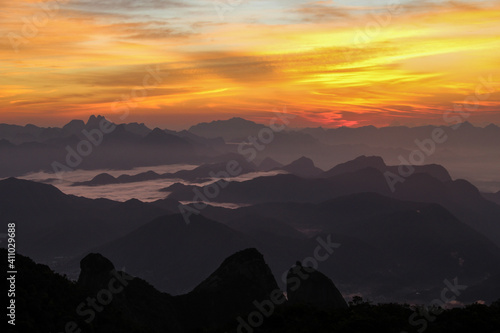 Sunrise in the mountains of Serra dos   rg  os Rio de Janeiro