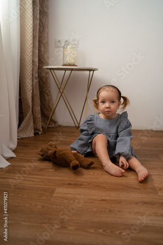 teddy bears  little child