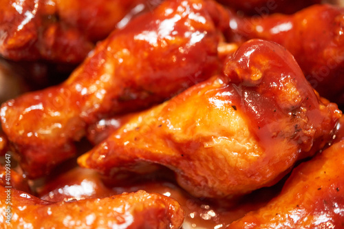 Chicken Wings with Barbecue Sauce                 