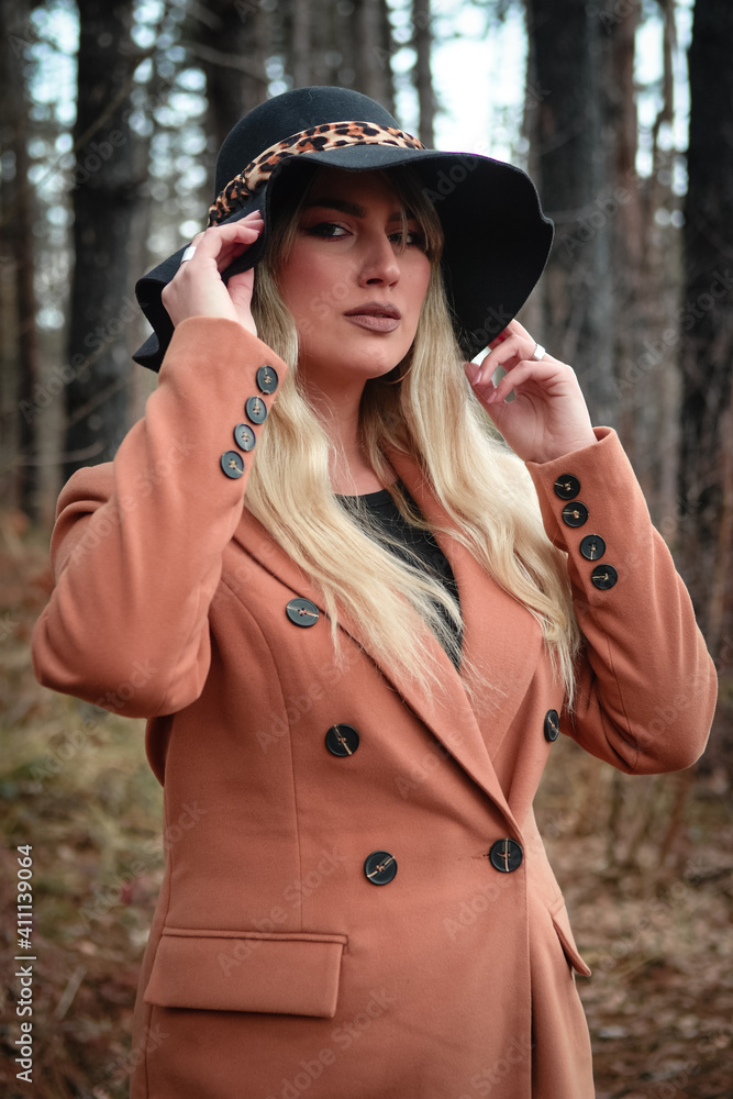 Girl near lake in eastern Serbia. Autumn photoshoot. Girl near lake in eastern Serbia. Autumn photoshoot.