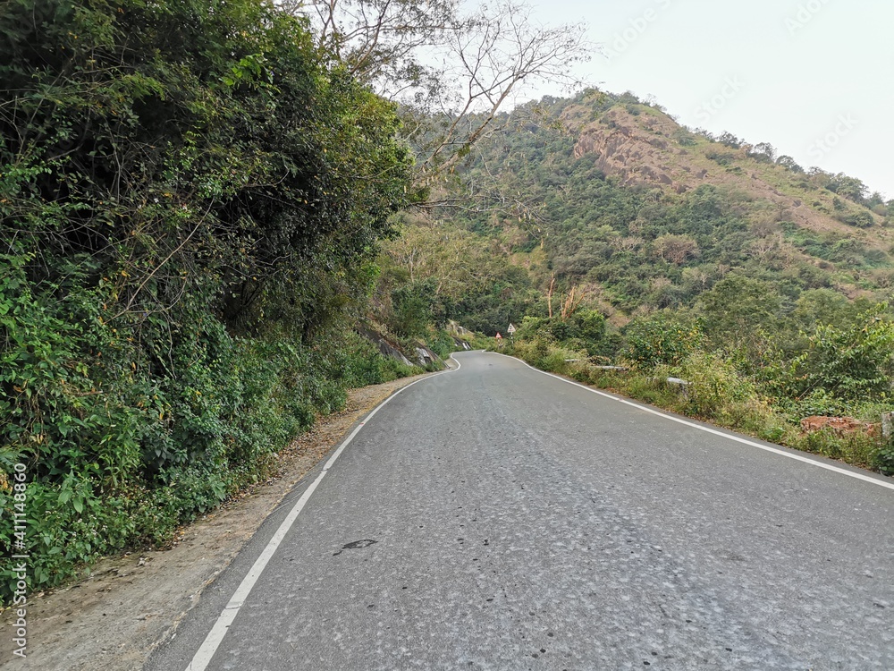 road to the mountains of Kodaikanal, Tamilnadu.