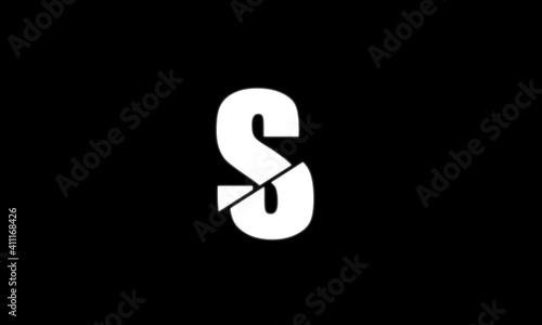 clef on black background