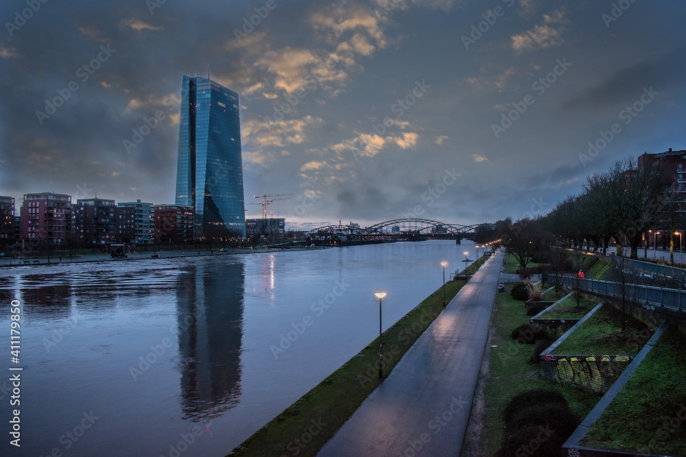 Banco Central Europeo amaneciendo