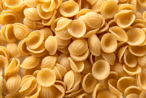 Orecchiette, tipica pasta della cucina Pugliese, Cibo Italiano