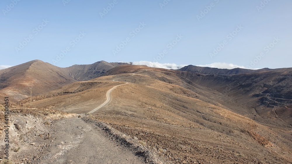 fuerteventura dessert climate Pico de la Zara hikking