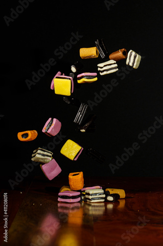 flying food