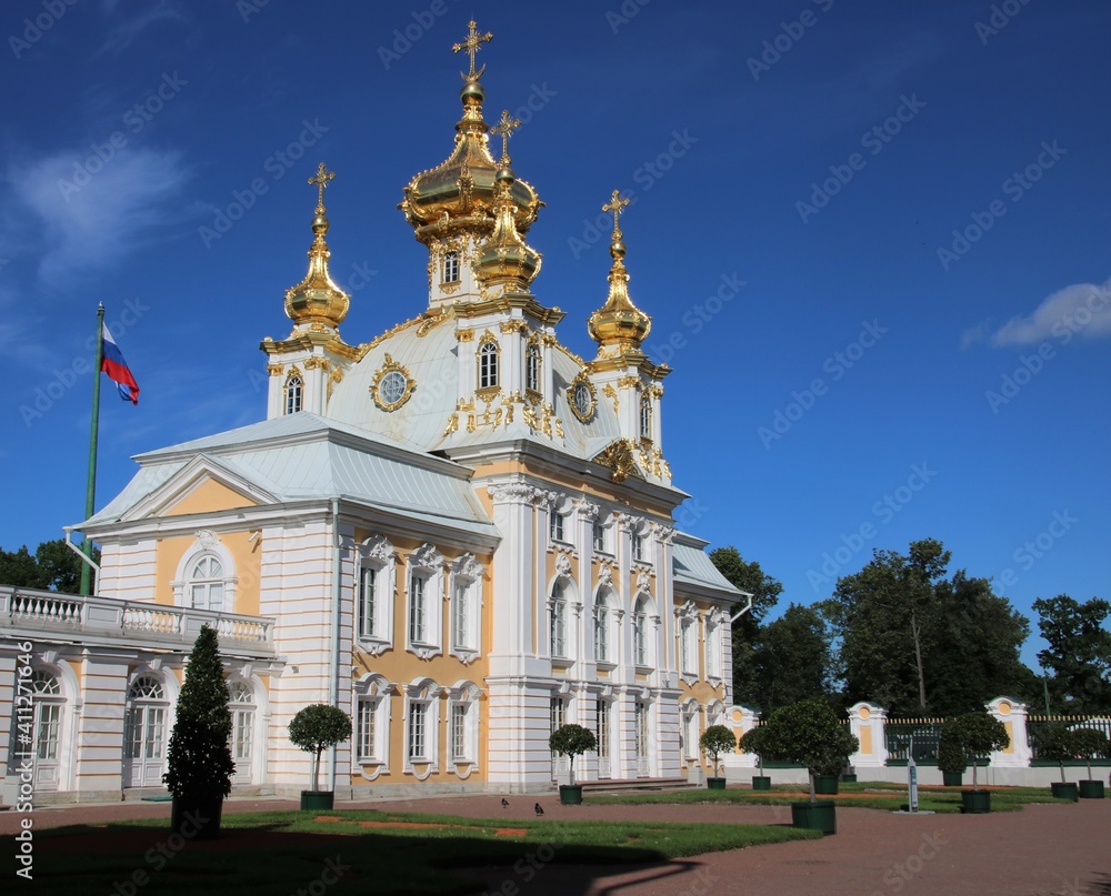 Obraz premium building with gold