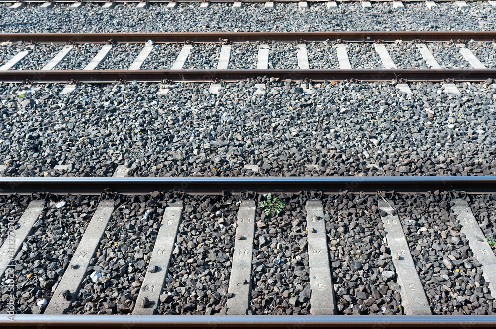 train track, metro track, railway train track, metro track, railway