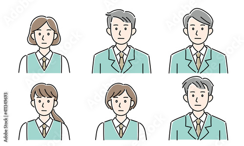 マジメな顔の制服を着た若者（社会人・学生）	