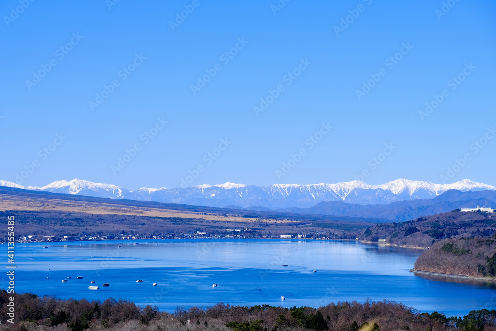 Obraz premium 【山梨】山中湖(パノラマ台)から見る南アルプス連峰(冬)