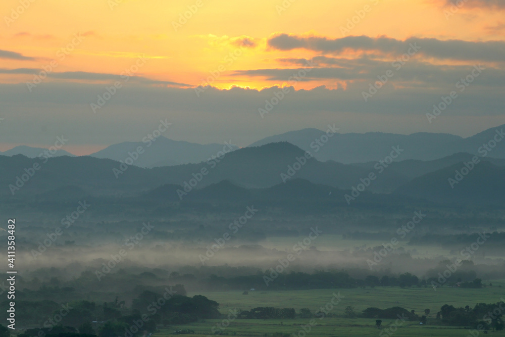 The sea of mist in the mountains The sea of mist in the mountains