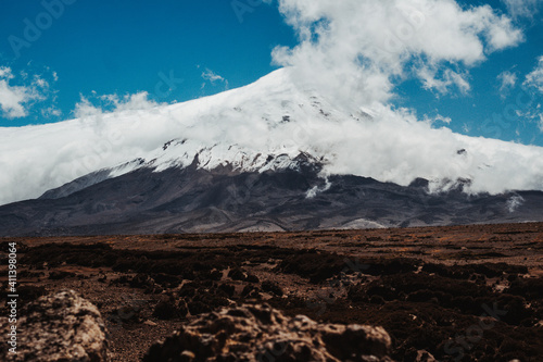 Volcan Chimborazo en Ecuador, el punto más cercano al sol de la Tierra, el punto más alto desde el centro de la tierra. Chimborazo volcano in Ecuador, the closest point to the sun on Earth