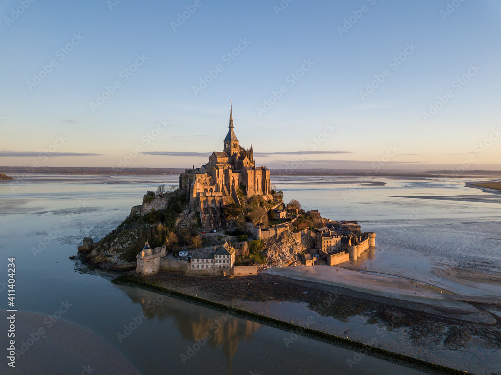 Le Mont-Saint-Michel Frankreich / Normandie zur Grenze der Bretagne.