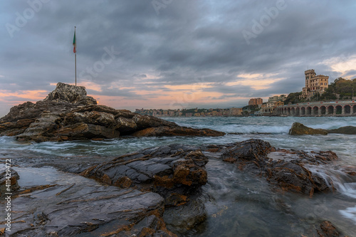 Genova, Scoglio dei Mille, Alba 