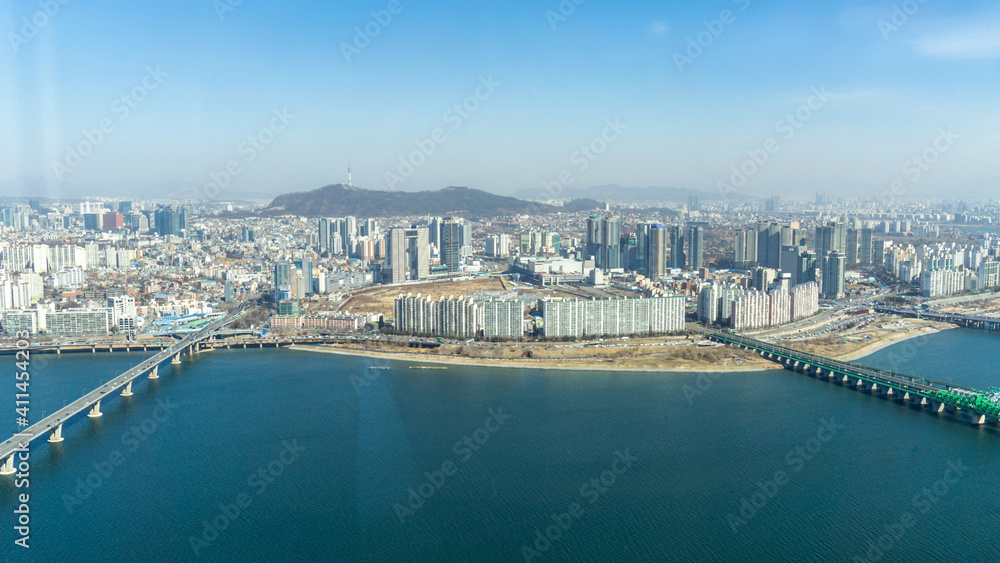 view of the river and the city of the city view of the river and the city of the city