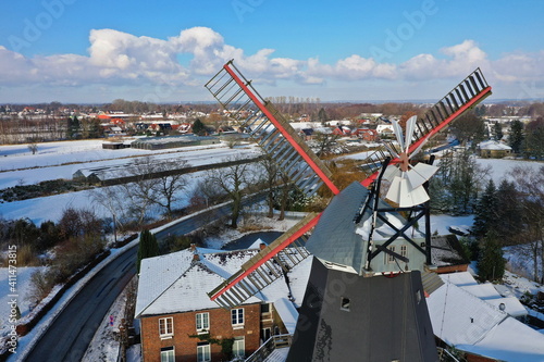 Hamburg Kirchwerder, Riepenburger Mühle im Winter mit Schnee. photo