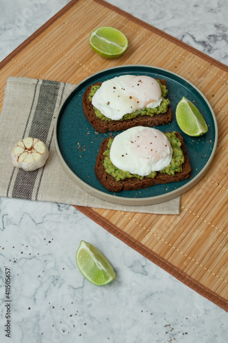 vegetarian toasts with guacamole and egg