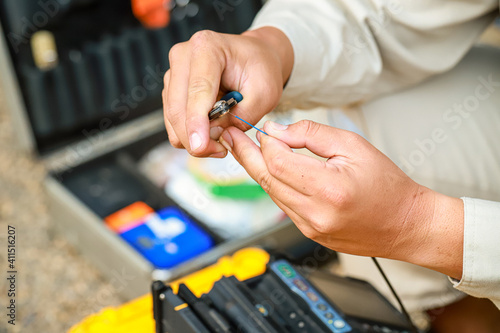 Canvastavla Fiber Optic Fusion Splicing Cable checking signal and Wire connection with Fiber Optic Fusion Splicing machine