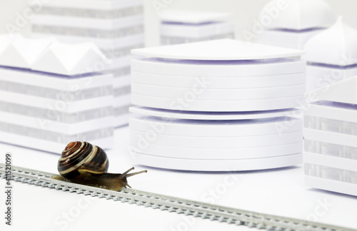 Schnecke auf Schienen