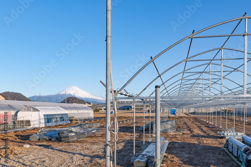 Wallpaper Mural 建設中のビニールハウス　田園風景 Torontodigital.ca