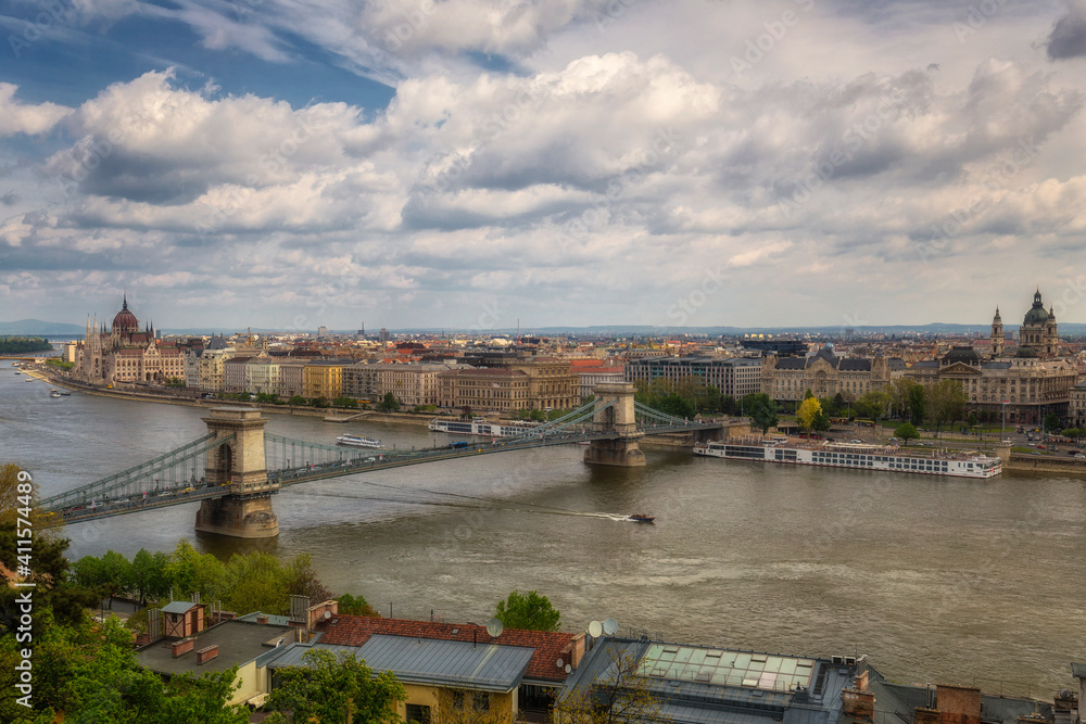 Fototapeta premium View of Budapest, Hungary