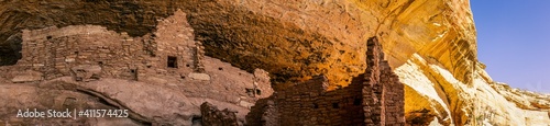 Panorama shot of ruins of old historic clay town in mesa verde national park in america at sunny day