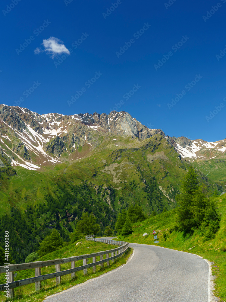 Obraz premium Passo Gavia, mountain pass in Lombardy, Italy, to Val Camonica at summer