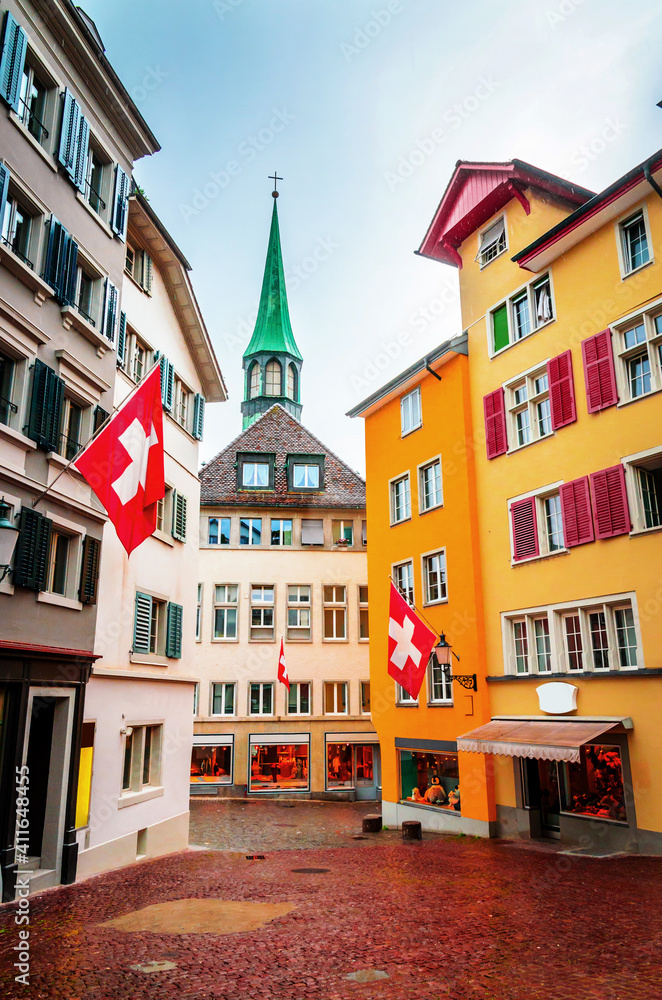 Obraz premium Beautiful cozy street in the city center of Zurich, Switzerland