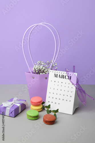 Calendar with flowers, maca...