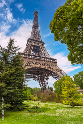 Paris France, city skyline at Eiffel Tower and garden in spring season © Noppasinw