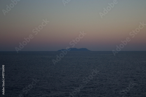 spectacular image of the horizon seen from a ferry at dawn 