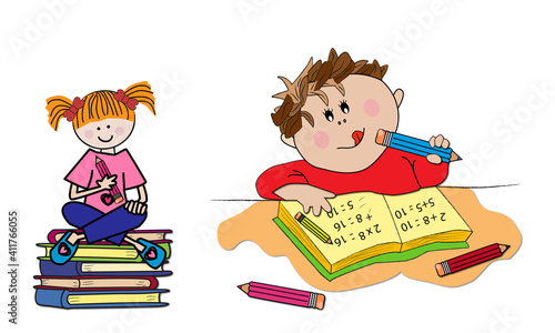 Niño estudiando y niña sentada en libros.
