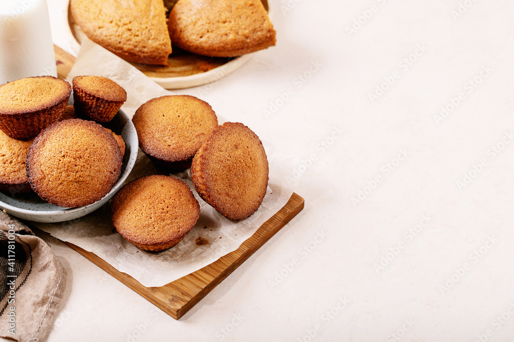 Naklejka premium Homemade muffins