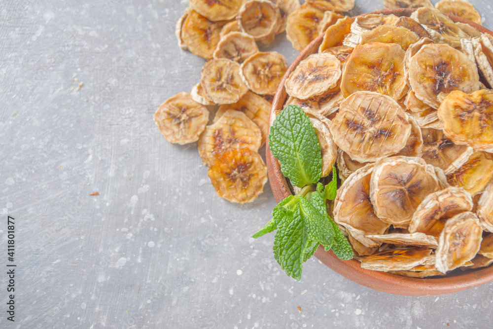 Dried organic banana chips Dried organic banana chips