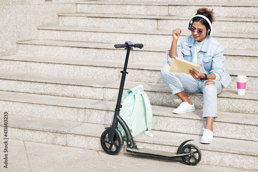 Electric top digit sunglasses