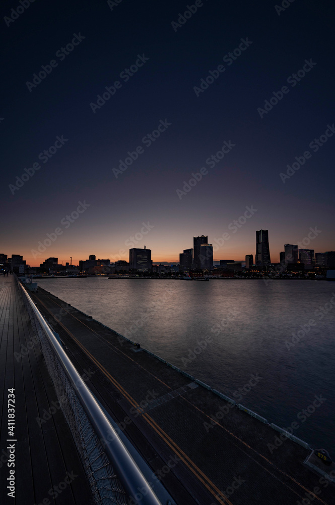 Fototapeta premium 大桟橋からの横浜夜景