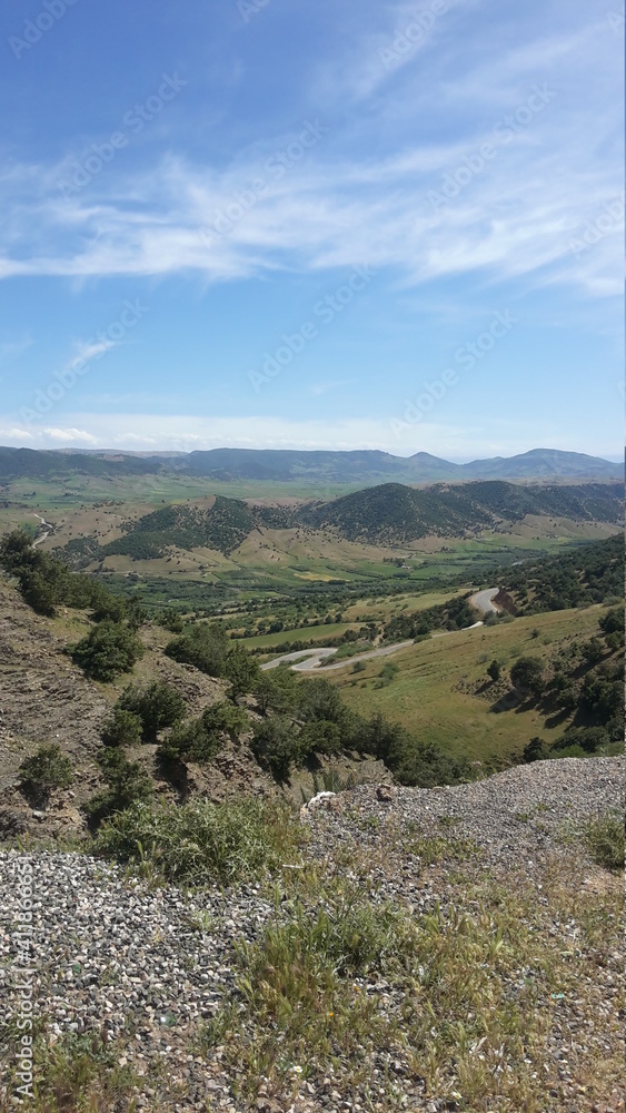 Fototapeta premium Vue sur les montagne du moyen Atlas