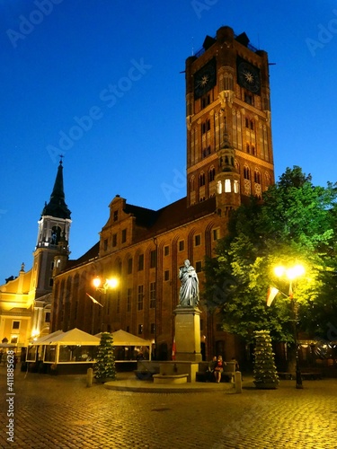 Toru    zabytkowe miasto w Polsce  dawna siedziba Miko  aja Kopernika
