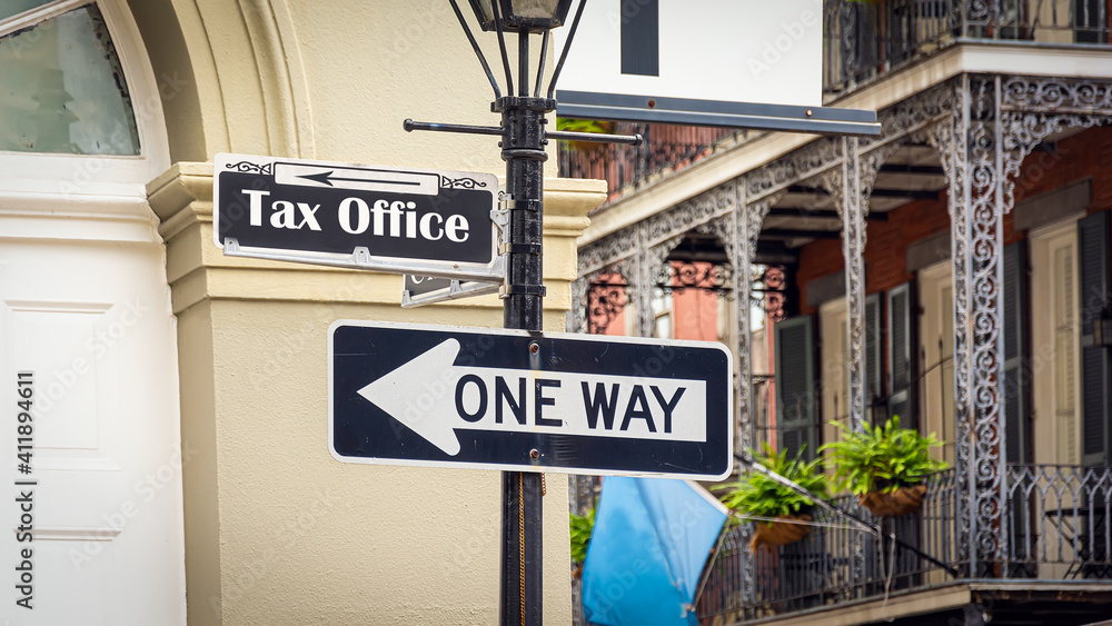 Fototapeta premium Street Sign to Tax Office