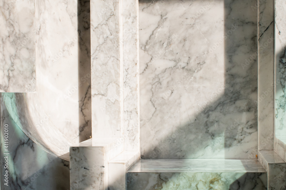 Obraz premium Empty white corner. Minimalistic space concept