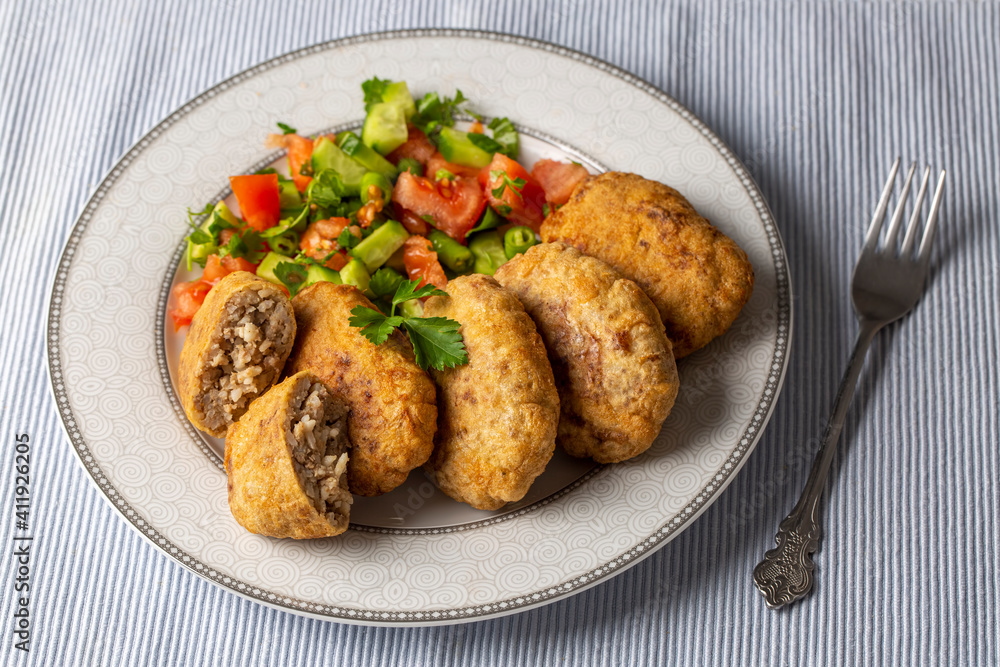 Turkish style meatballs ( Turkish name; Kadin Budu Köfte ) Turkish style meatballs ( Turkish name; Kadin Budu Köfte )