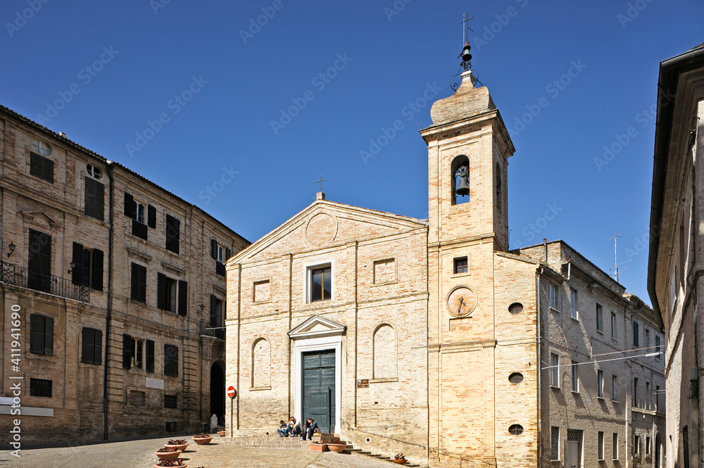 Recanati, Piazza del Sabato del Villaggio with Palazzo Leopardi and church of Santa Maria di Montemorello, Marche, Italy, Europe